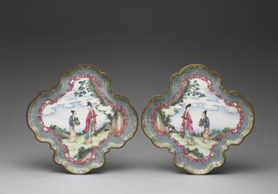 图片[3]-Painted enamel flower-shaped tea tray, Qianlong reign (1736-1795), Qing dynasty-China Archive